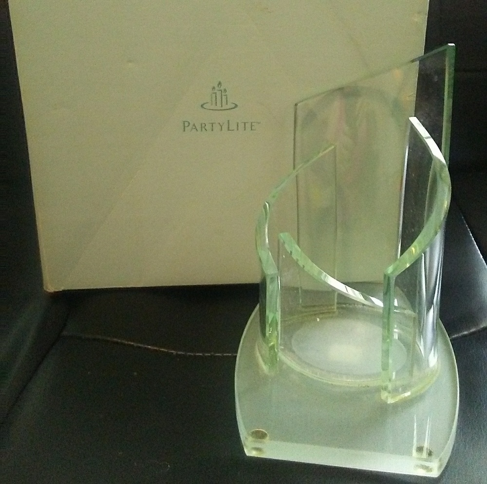 Votive candle holder